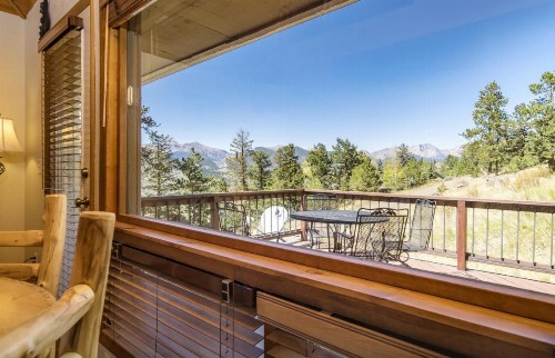 Tranquil Duplex Home - image 13
