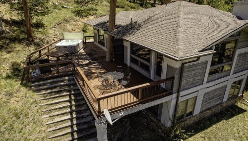 Tranquil Duplex Home - image 26