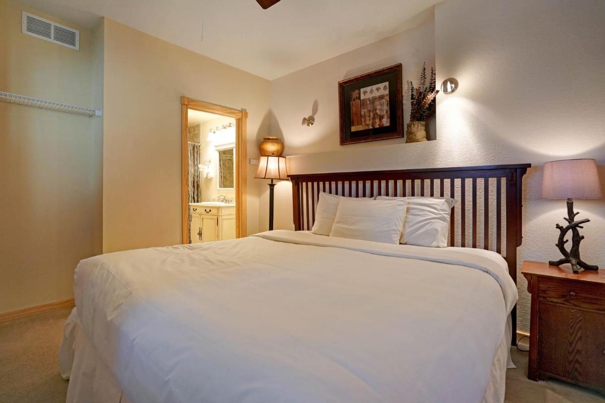 Mount Meeker 26B Condo - image 7