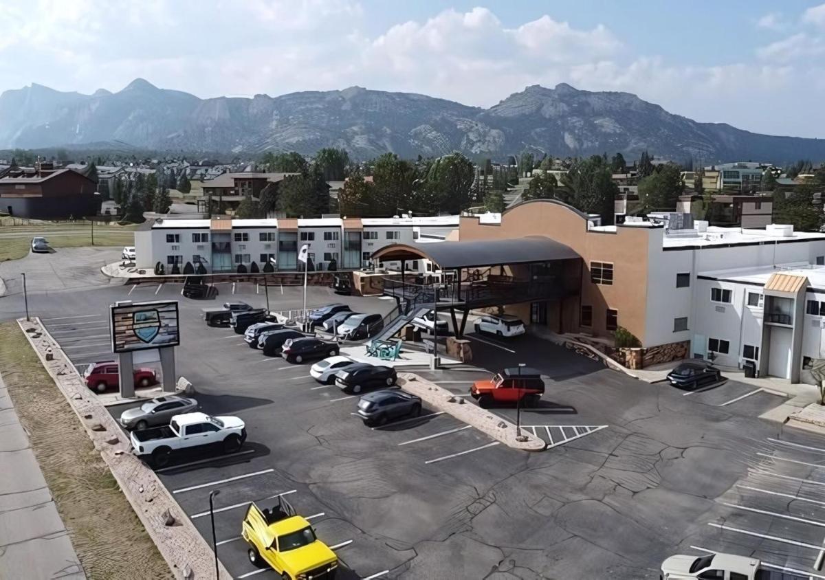 Rocky Mountain Hotel & Conference Center - main image
