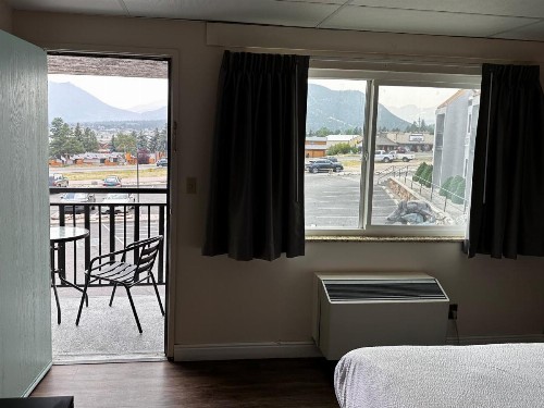 Rocky Mountain Hotel & Conference Center - image 14