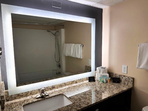 Rocky Mountain Hotel & Conference Center - image 28