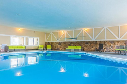 Rocky Mountain Hotel & Conference Center - image 30