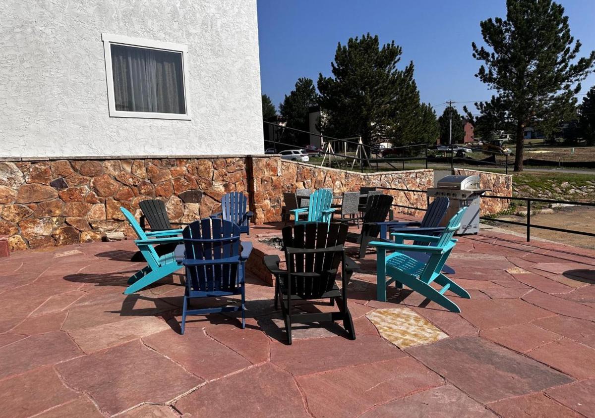 Rocky Mountain Hotel & Conference Center - image 4