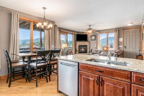 Mount Cirrus 10B Condo - image 7