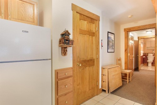 Sprague Mountain 201 Condo - image 10