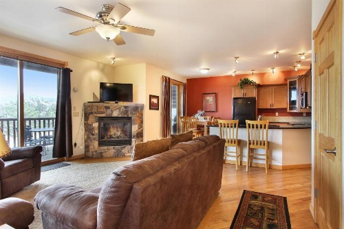 Chiefs Head Peak 21B Condo - image 5