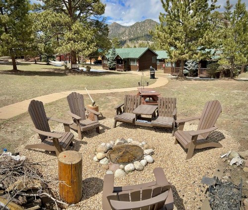 Mountain Shadows Resort - image 18