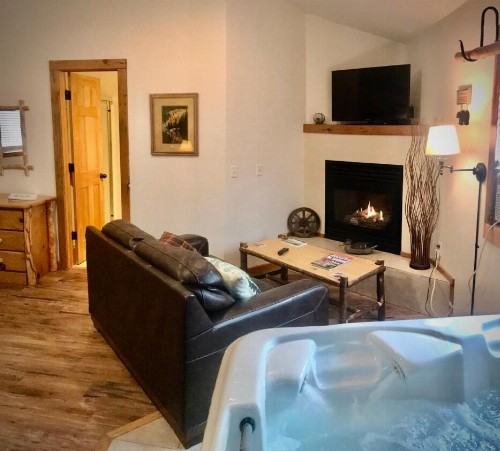 Mountain Shadows Resort - image 19