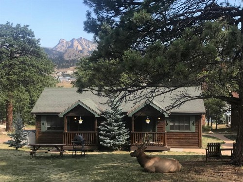 Mountain Shadows Resort - image 8