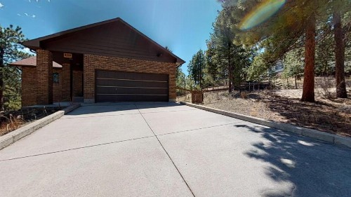 2 Bed 2 Bath Vacation home in Estes Park - image 6