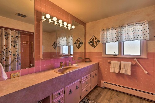 Huge Stanley Heights Home with Mtn View by Lake Estes - image 6