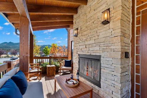 Rocky Mountain Getaway- Indoor/Outdoor Fireplace Jacuzzi Close to Downtown - image 31