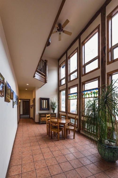 Taharaa Mountain Lodge - image 23