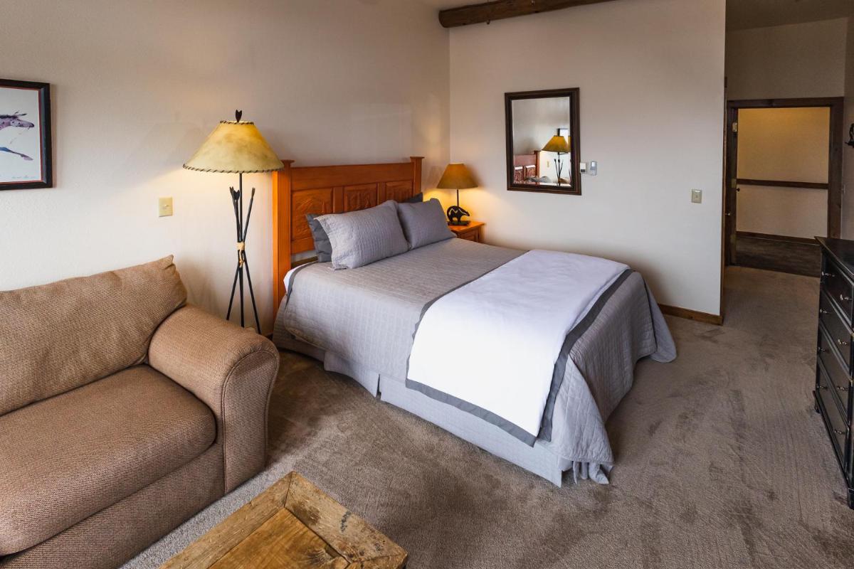 Taharaa Mountain Lodge - image 3