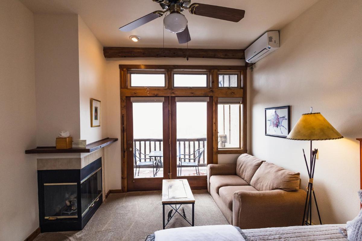 Taharaa Mountain Lodge - image 4