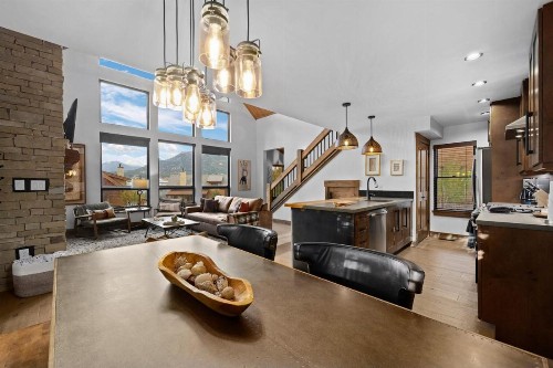 New Log Cabin! Steps to Lake Estes Indoor/Outdoor Fireplace Private Jacuzzi! - image 25
