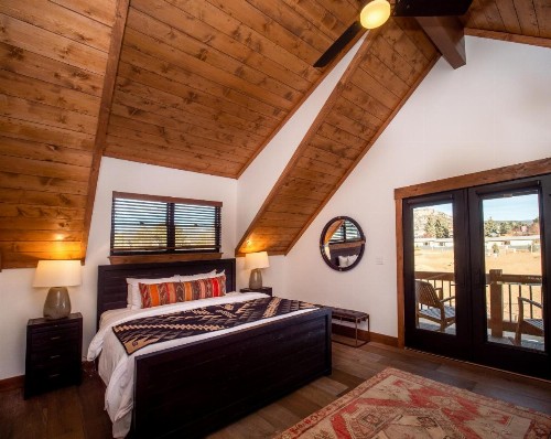 Brand new! Located on Lake Estes Private Jacuzzi Indoor/Outdoor Fireplace - image 11