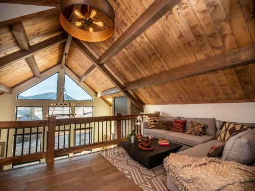Brand new! Located on Lake Estes Private Jacuzzi Indoor/Outdoor Fireplace - image 12