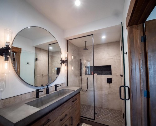 Brand new! Located on Lake Estes Private Jacuzzi Indoor/Outdoor Fireplace - image 14