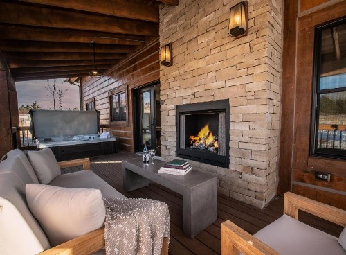 Brand new! Located on Lake Estes Private Jacuzzi Indoor/Outdoor Fireplace - image 20