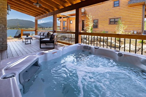 Lake Ridge Escape Surrounded by the Lake and Mountains Indoor and Outdoor Fireplace Private Jacuzzi - image 11