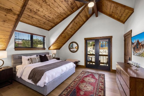 Lake Ridge Escape Surrounded by the Lake and Mountains Indoor and Outdoor Fireplace Private Jacuzzi - image 23