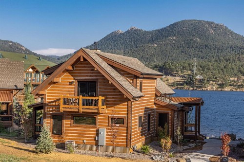 Brand New Lake Front Cabin located on Lake Estes Indoor Outdoor Fireplace and Private Jacuzzi - image 16