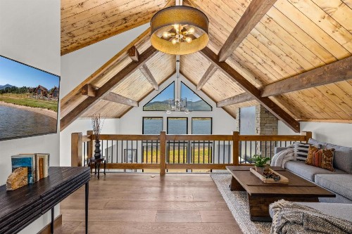 Lake Estes Oasis Located right on the lake Indoor and Outdoor Fireplace and Private Jacuzzi - image 23