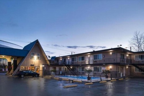 University Inn and Suites Eugene - image 2