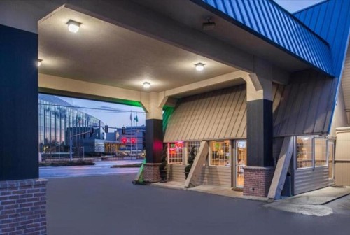 University Inn and Suites Eugene - image 7