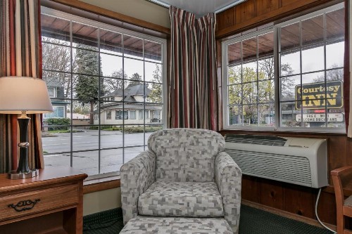 Courtesy Inn Downtown Eugene - image 24