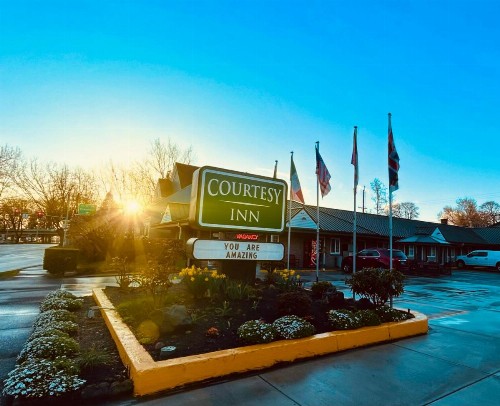 Courtesy Inn Downtown Eugene - image 38