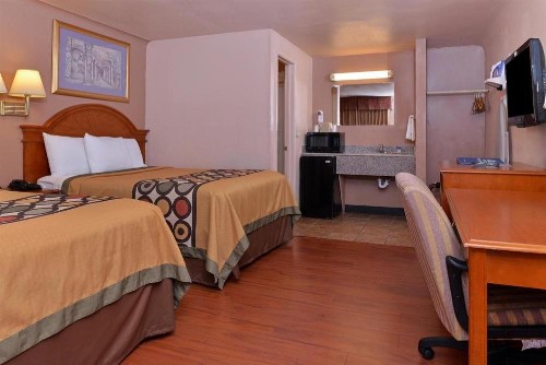 Americas Best Value Inn Eugene - image 10