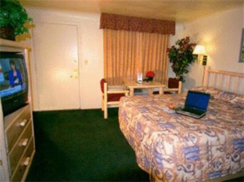 Americas Best Value Inn Eugene - image 14