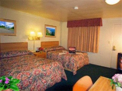 Americas Best Value Inn Eugene - image 4