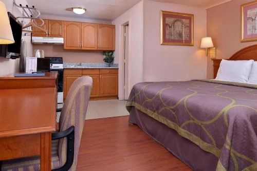 Americas Best Value Inn Eugene - image 7