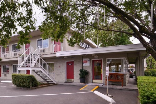 Campus Inn & Suites Eugene Downtown - image 2