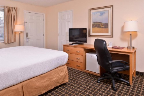 Campus Inn & Suites Eugene Downtown - image 4