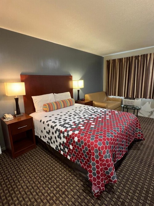 Travelers Inn Eugene University - image 13