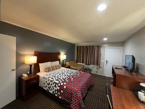 Travelers Inn Eugene University - image 16