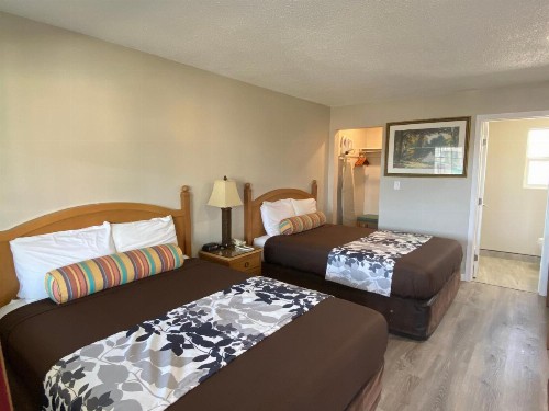 Travelers Inn Eugene University - image 6