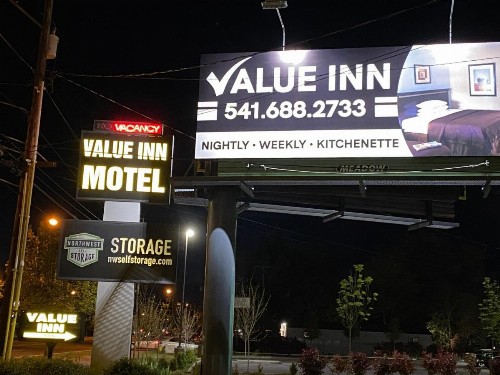 Value Inn Motel - image 2