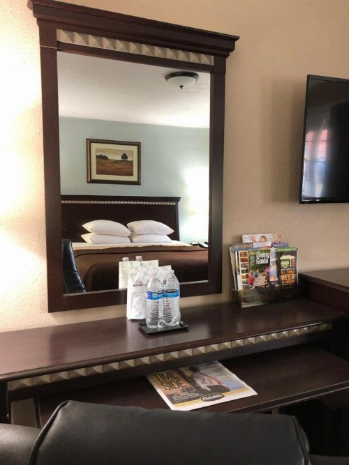 Value Inn Motel - image 24