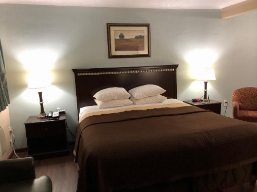 Value Inn Motel - image 32
