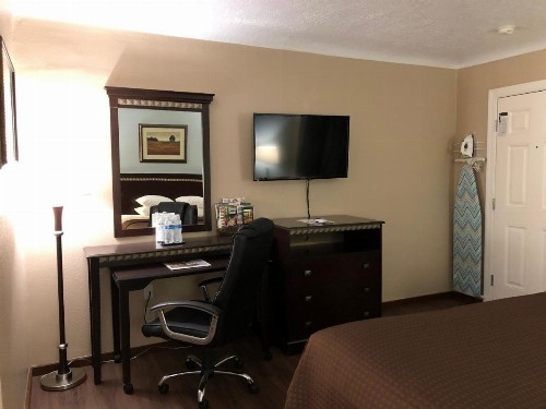Value Inn Motel - image 33