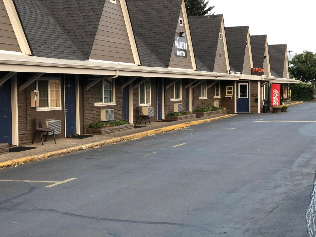 Value Inn Motel - image 4
