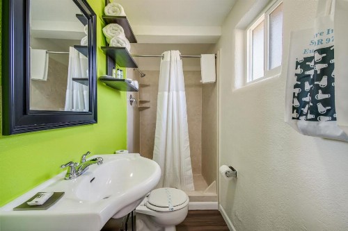 Signature Inn Eugene - image 33