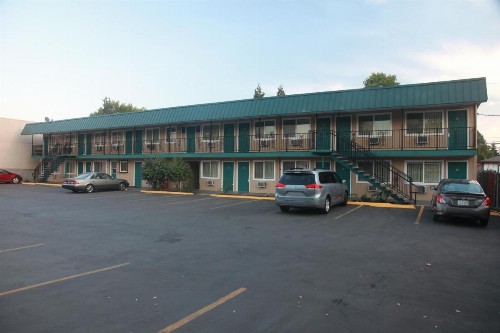 Focus Motel And Executive Suites