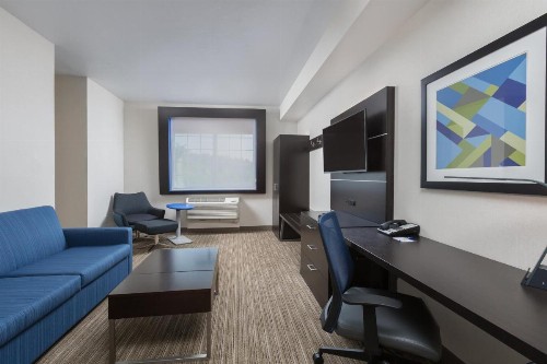Holiday Inn Express Hotel & Suites Eugene Downtown - University an IHG Hotel - image 2